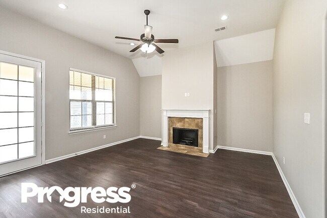 Building Photo - 75 Briar Hollow Ln