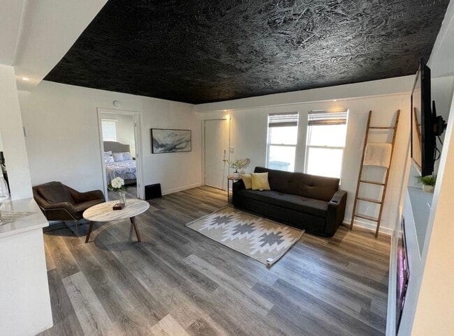 Building Photo - Spacious Two Bedroom Home in Benson!
