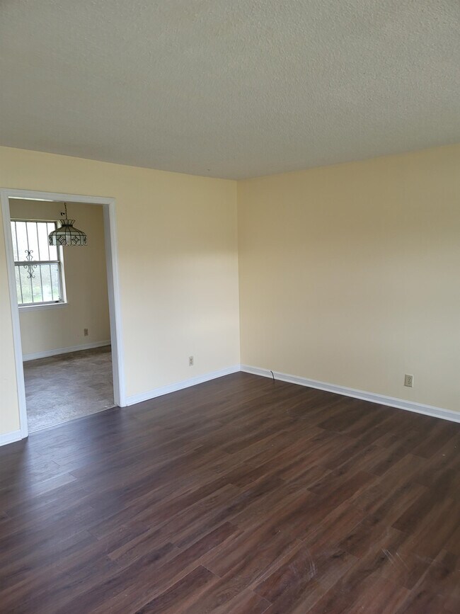 5216 Park Ave, Mulga, AL 35118 House Rental in Mulga, AL