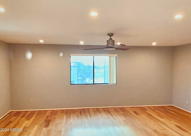 Foto del edificio - 14244 N Oakwood Ln