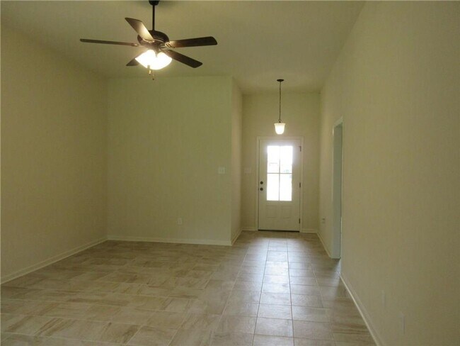 Building Photo - House for rent in Belle Savanne!