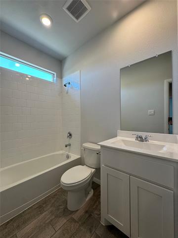Foto del edificio - 912 Rothville Ln