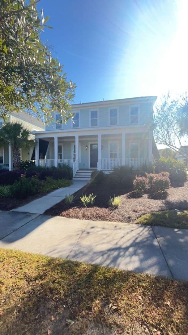 Building Photo - Beautiful Home in Summers Corner