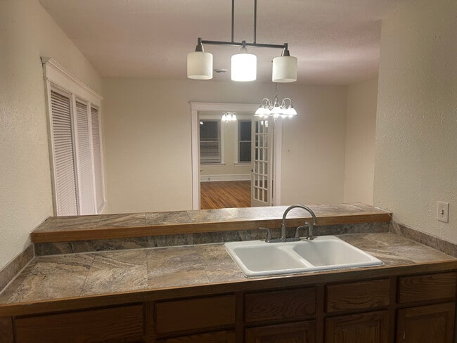 Building Photo - 748 N 34th St