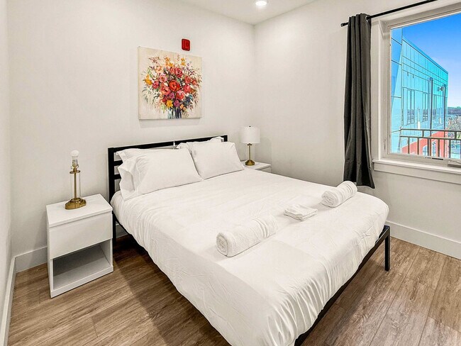 Foto del edificio - 2400 E Huntingdon St