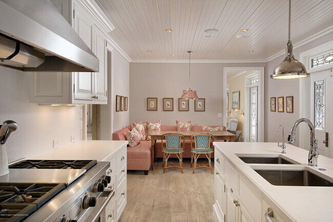 Foto del edificio - 716 W Francis St