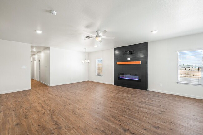Foto del edificio - Like new townhome in Frenship East!