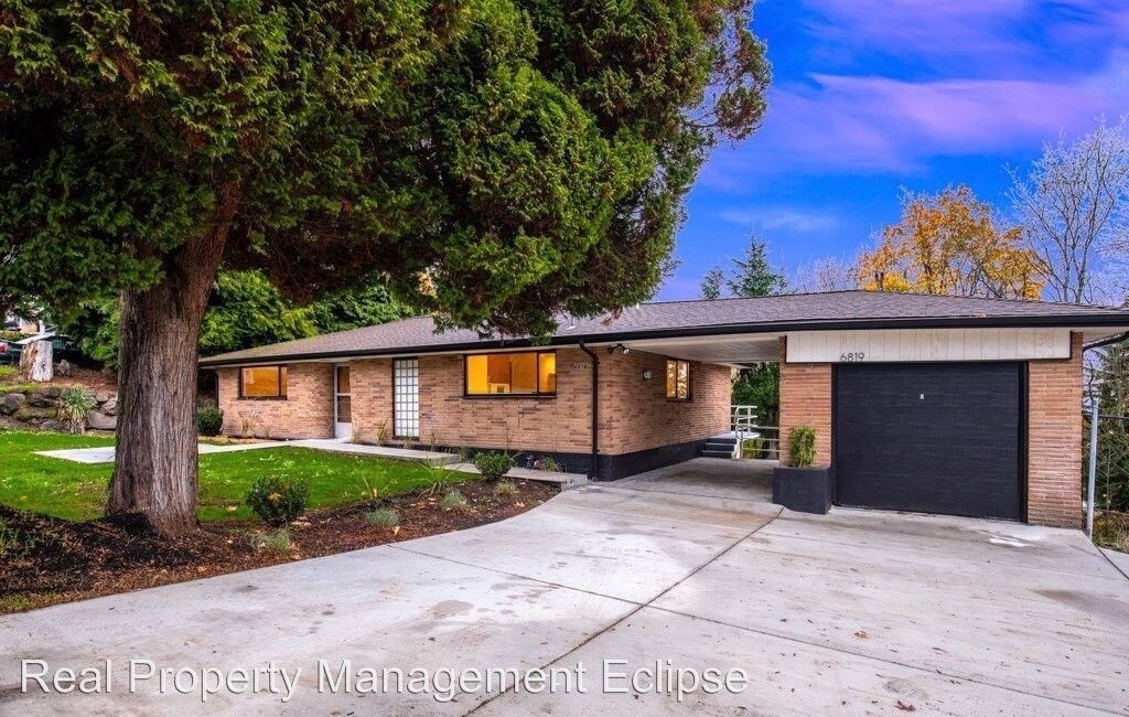 Foto principal - 6819 S Langston Rd