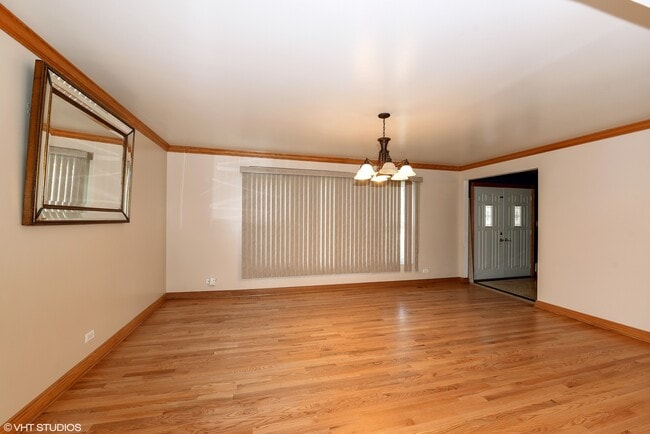 Building Photo - 8543 S Kean Ave