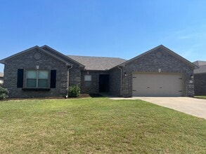 Building Photo - 25 Timber Ln