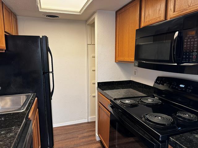 Building Photo - 4107 Avondale Ave