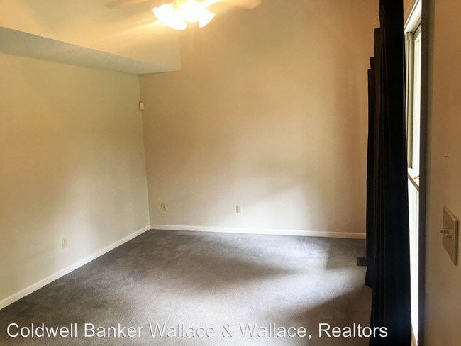 Building Photo - 3 br, 2 bath House - 303 W. Copeland Drive