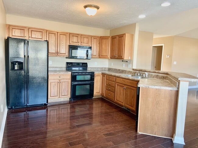 Building Photo - 115 Kodiak Ct