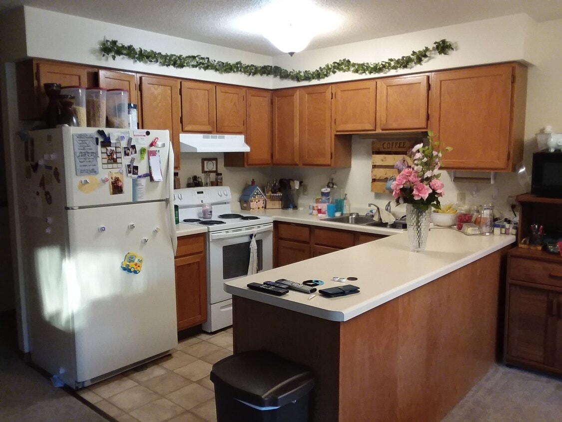 Foto del edificio - 613 Walden Ct