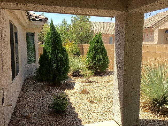 Foto del edificio - 4472 Peaceful River Dr