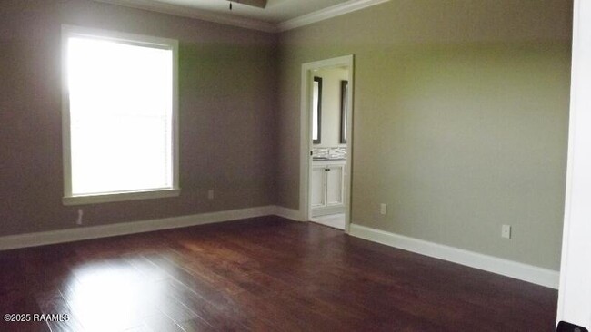 Building Photo - 23 Silver Cedar Ct