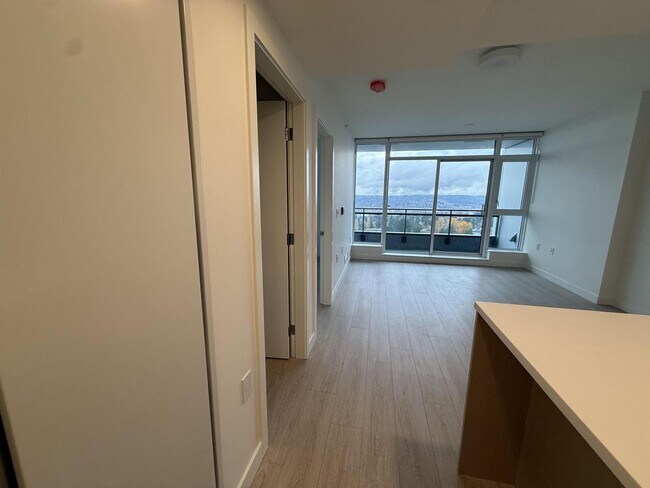 Building Photo - 13675-1107A 107A Ave