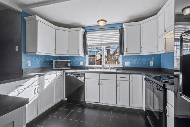 Foto del edificio - 6502 E 62nd Pl