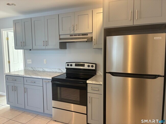 Foto del edificio - 75 Ash St