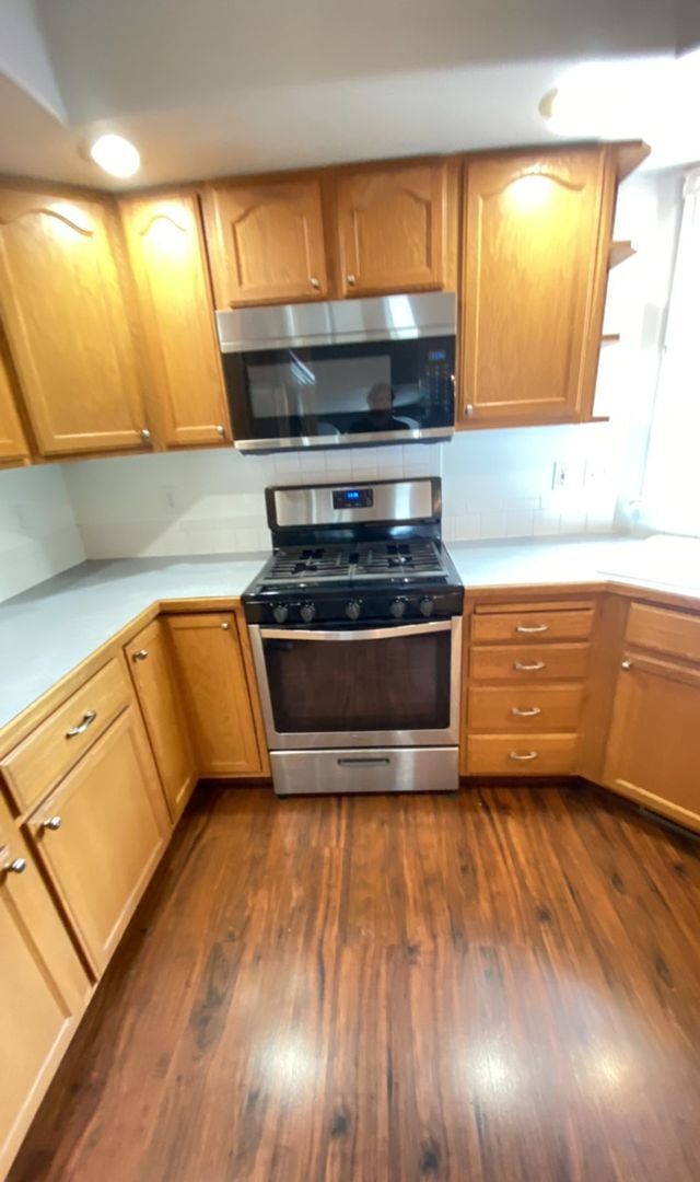 Building Photo - Spacious Home In A Quiet Subdivision