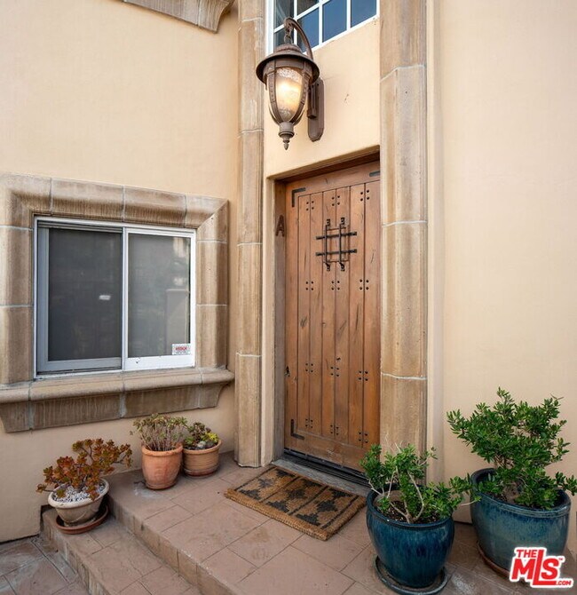 Foto del edificio - 911 7th St