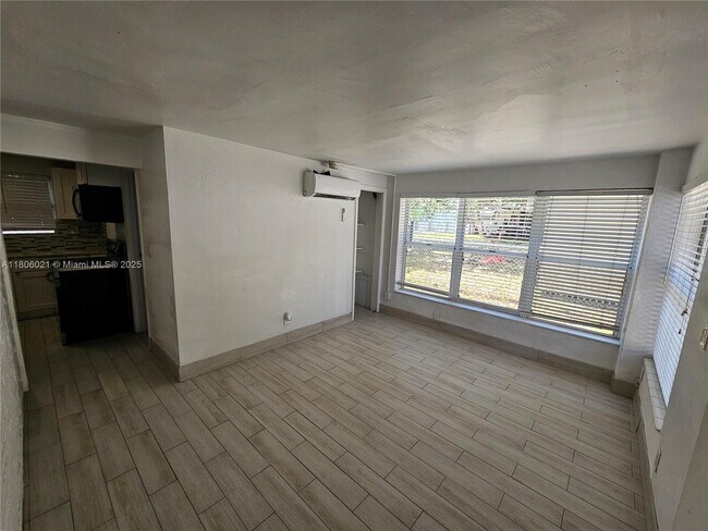 Foto del edificio - 26 SE 13th Terrace