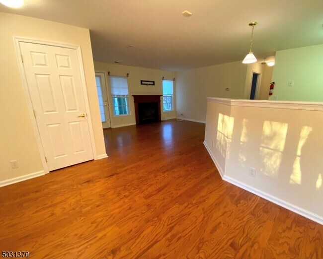 Building Photo - 149 Old Farm Dr