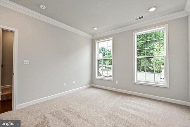 Foto del edificio - 4404 Fair Lakes Ct