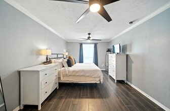 Building Photo - 10322 Sageplum Dr