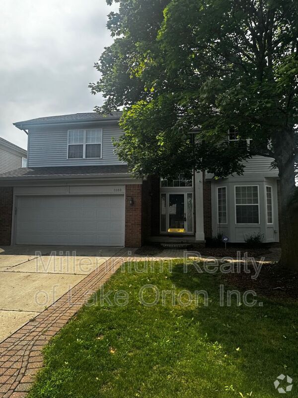 Building Photo - 3189 Silverbrook Dr