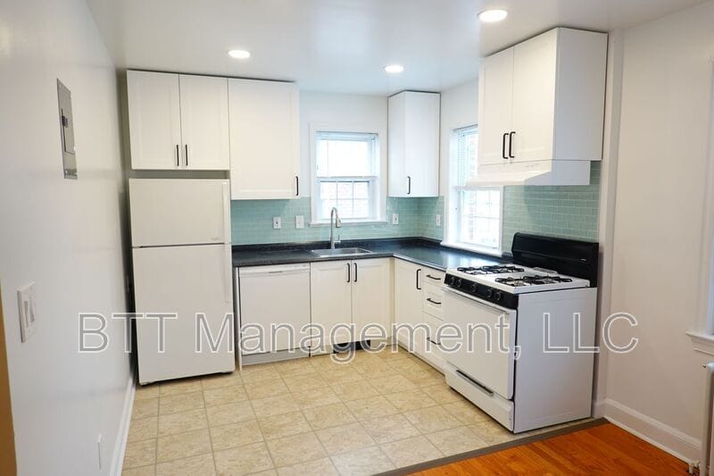 Photo - 8207 Garland Avenue
