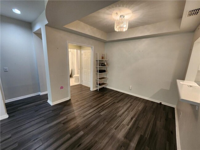 Foto del edificio - 220 Renaissance Pkwy NE