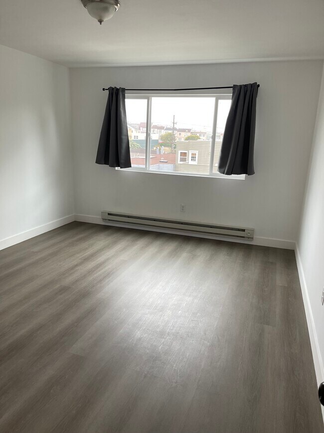 Bedroom - 1335 17th Ave