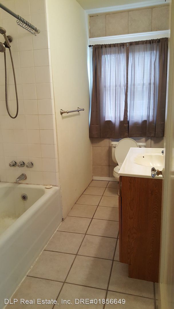 Foto del edificio - 658 Washington Ave