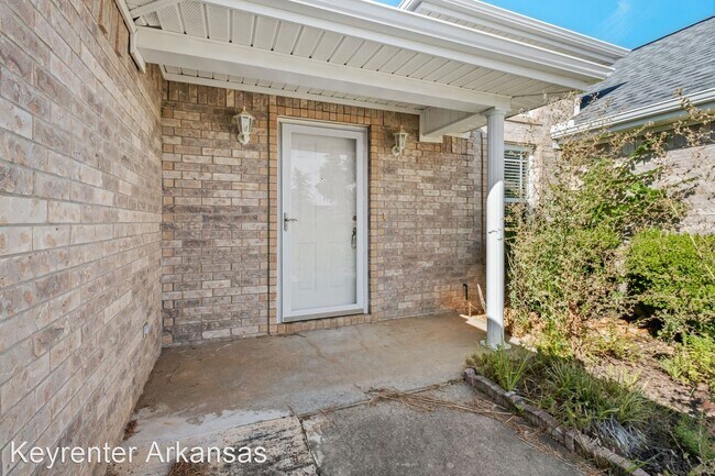 Foto del edificio - 4 br, 2 bath House - 321 Coopers Farm Rd