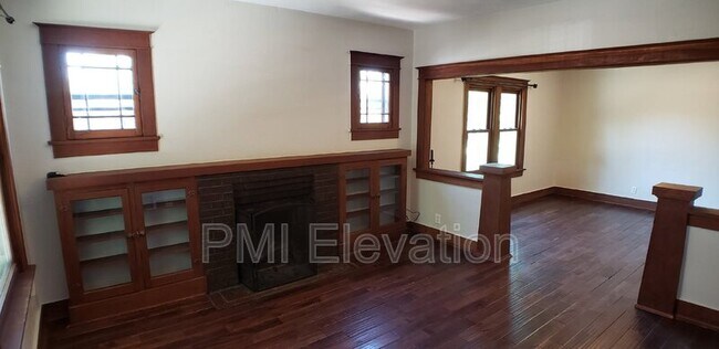 Foto del edificio - 4288 N Hooker St