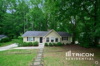 Building Photo - 2395 Wales Dr