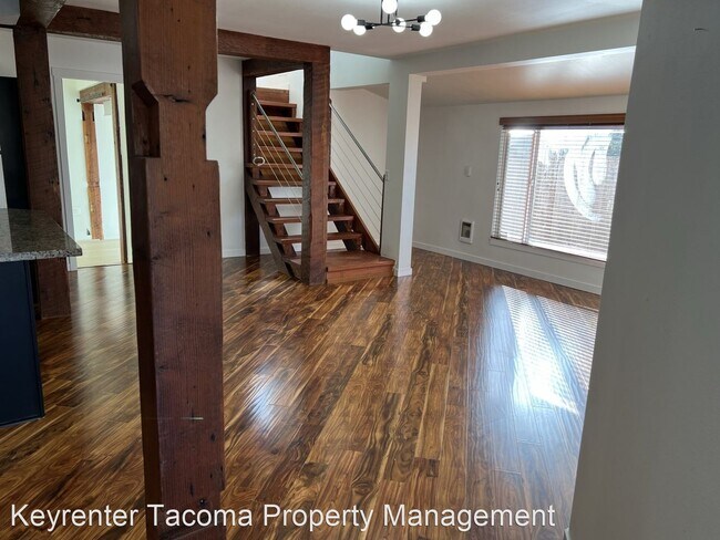 Foto del edificio - 3 br, 2 bath House - 11001 8th Ave Ct S