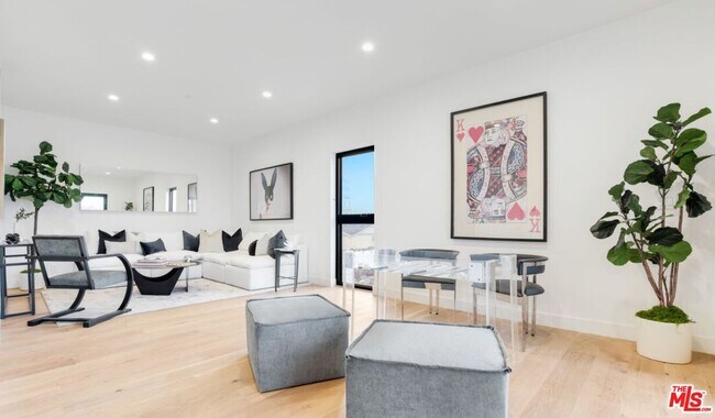 Foto del edificio - 5630 Murray Ln