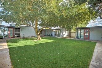 Building Photo - 4204 N 38th St