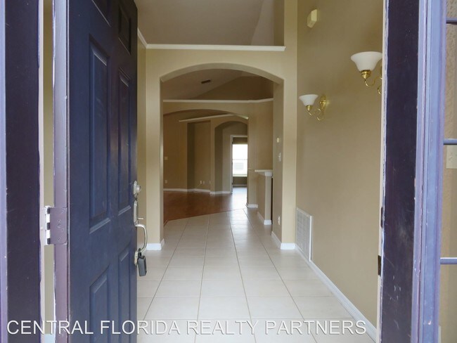 Foto del edificio - 2883 Strand Cir