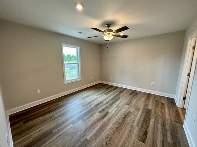 Building Photo - Brand New Spacious 3 Bedroom, 2 Bathroom H...