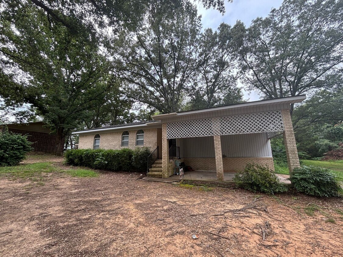 Foto principal - 706 NE 11th St