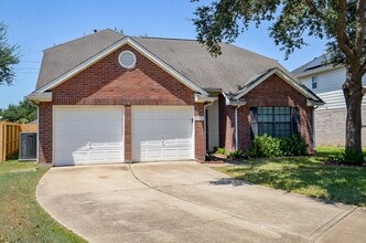 Building Photo - 21026 Bent Lake Dr
