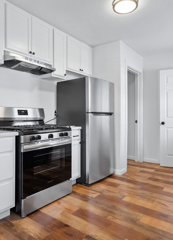 Foto principal - 2709 E 2nd St