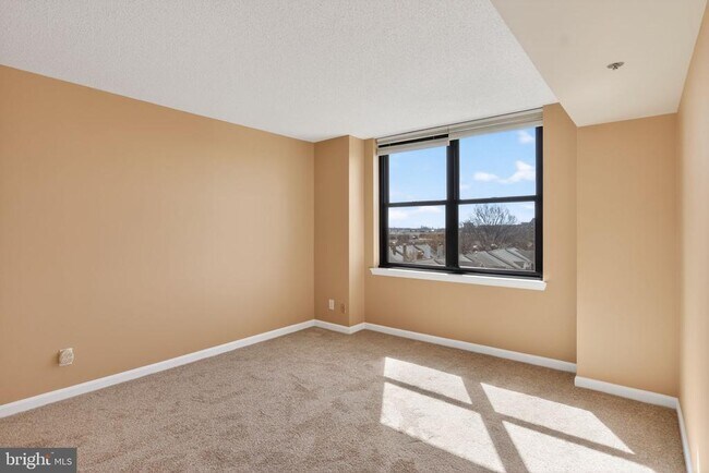 Foto del edificio - 1200 Braddock Pl