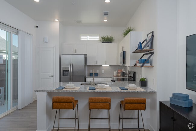 2 habitaciones, 2 baños - 984 pies cuadrados - Área de comedor - Avilla Railhead