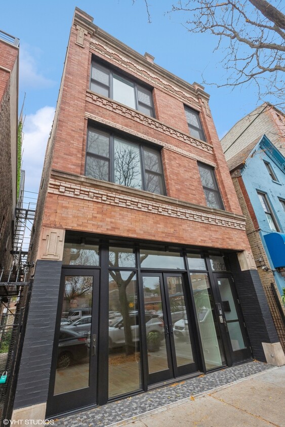 Primary Photo - 1022 N Ashland Ave