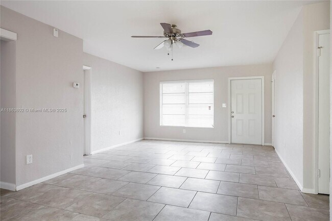 Foto del edificio - 5171 SW 6th St