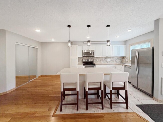 Foto del edificio - 310 Ford Rd